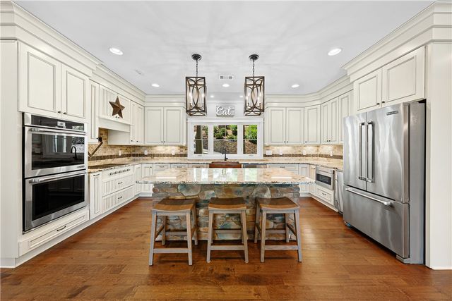 525 Tammerick Trail, Fair Play, SC 29643
