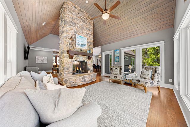 525 Tammerick Trail, Fair Play, SC 29643