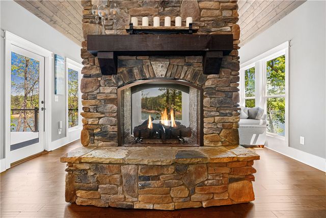525 Tammerick Trail, Fair Play, SC 29643