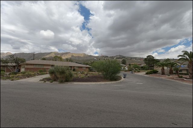 4040 Bancroft Drive, El Paso, TX 79902