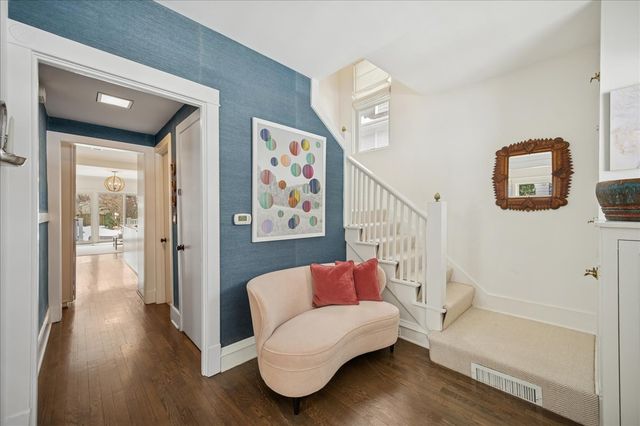 916 Oak Street, Winnetka, IL 60093