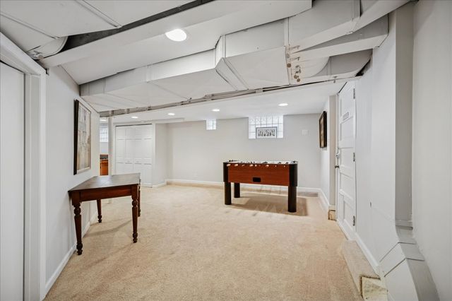 916 Oak Street, Winnetka, IL 60093