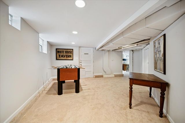 916 Oak Street, Winnetka, IL 60093