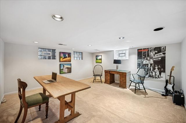 916 Oak Street, Winnetka, IL 60093