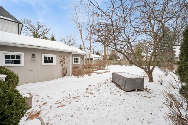 916 Oak Street, Winnetka, IL 60093