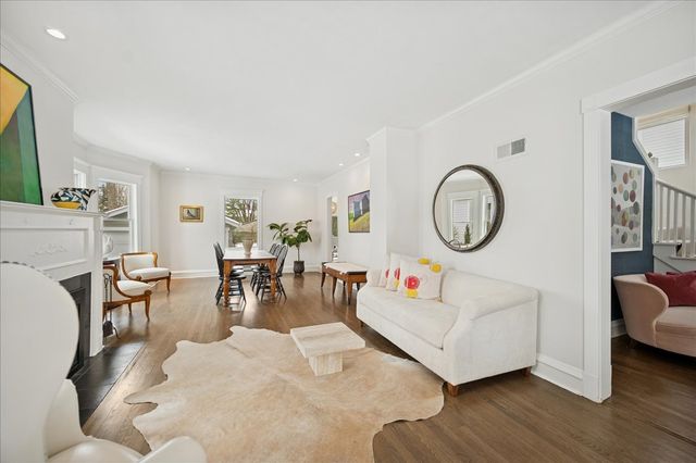 916 Oak Street, Winnetka, IL 60093