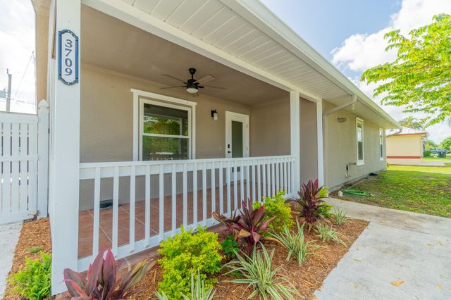 3709 SW Haines Street, Port St Lucie, FL 34953