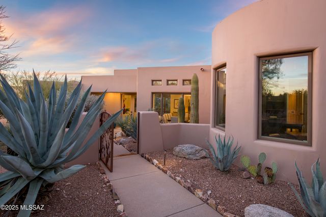 5350 N Corte Puesta Del Sol, Tucson, AZ 85718