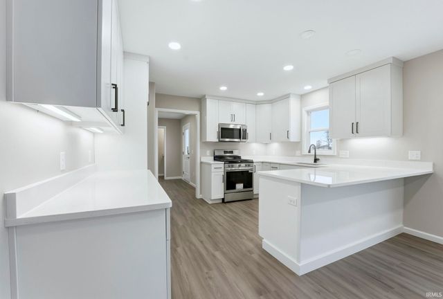 12821 Towcester Court, Fort Wayne, IN 46818