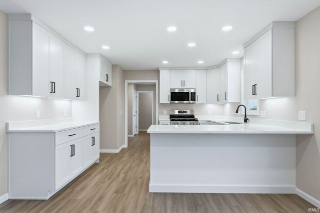 12821 Towcester Court, Fort Wayne, IN 46818