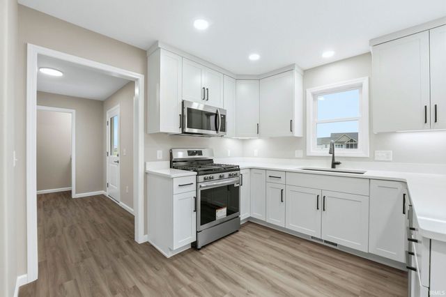 12821 Towcester Court, Fort Wayne, IN 46818