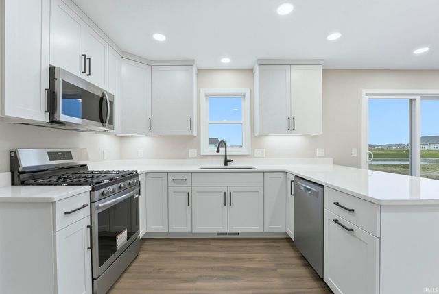 12821 Towcester Court, Fort Wayne, IN 46818