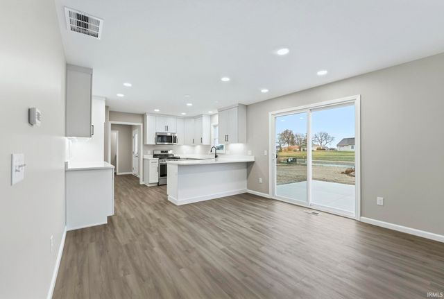 12821 Towcester Court, Fort Wayne, IN 46818