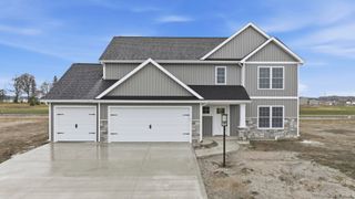 12821 Towcester Court, Fort Wayne, IN 46818