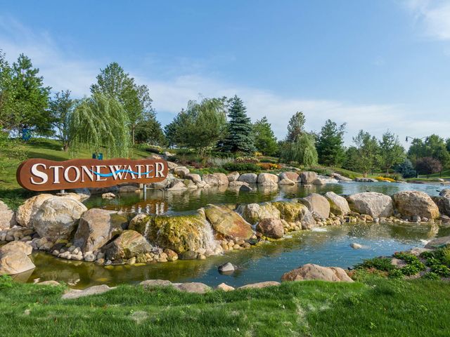 2015 Winterberry Trail, Wonder Lake, IL 60097