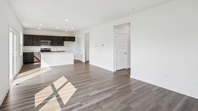 2015 Winterberry Trail, Wonder Lake, IL 60097