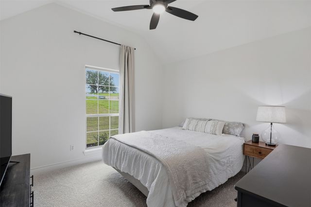 1057 Gonzollas Road, Springtown, TX 76082