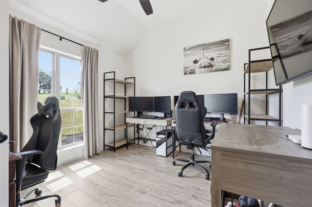 1057 Gonzollas Road, Springtown, TX 76082