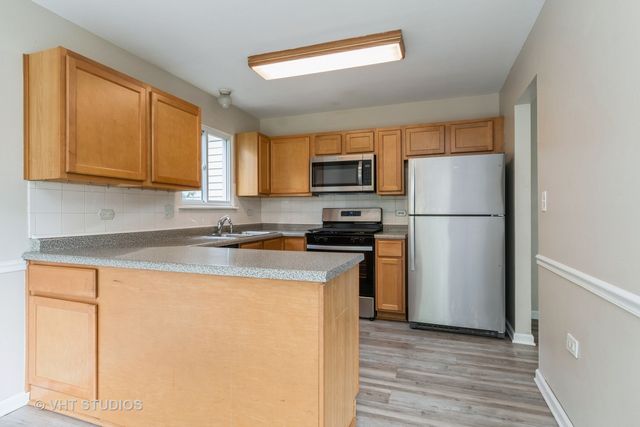 5S730 Malibu Lane, Naperville, IL 60540