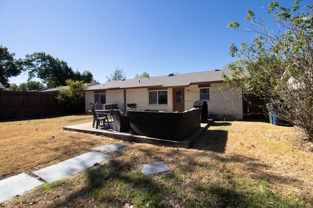 4026 Salem Drive, Garland, TX 75043