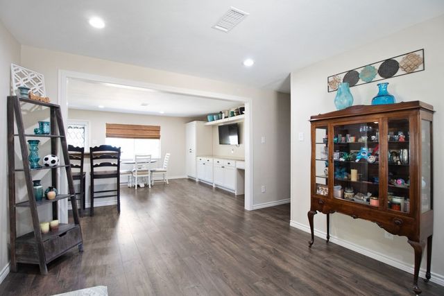 4026 Salem Drive, Garland, TX 75043