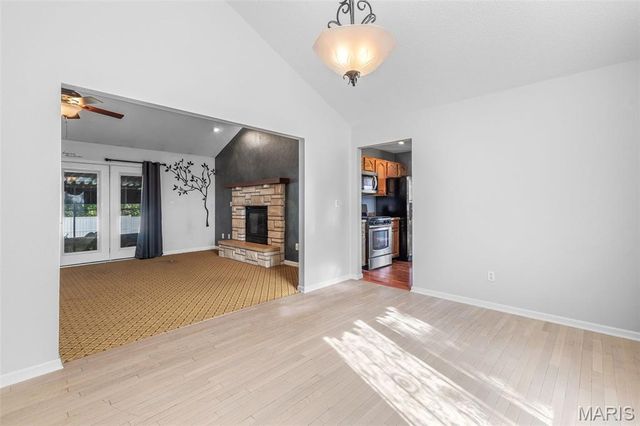 829 Cimarron Circle, Farmington, MO 63640