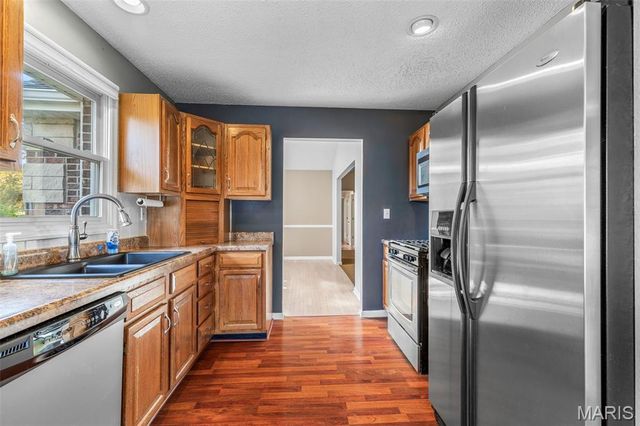 829 Cimarron Circle, Farmington, MO 63640