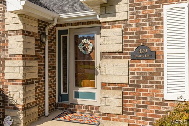 829 Cimarron Circle, Farmington, MO 63640