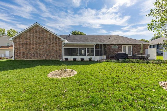 829 Cimarron Circle, Farmington, MO 63640