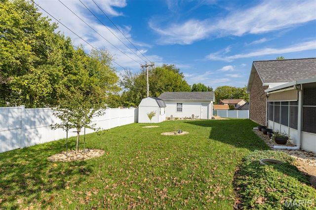829 Cimarron Circle, Farmington, MO 63640