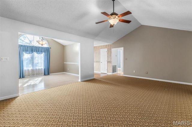 829 Cimarron Circle, Farmington, MO 63640