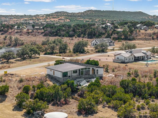 516 Bosque TRL, Marble Falls, TX 78654