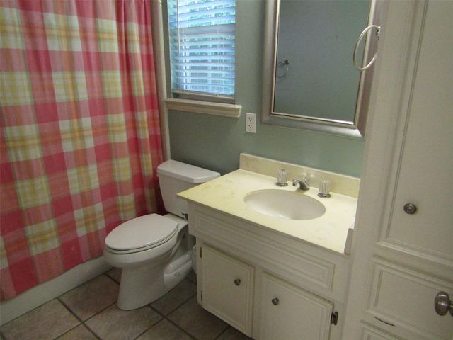 12139 Glenway Drive, Houston, TX 77070