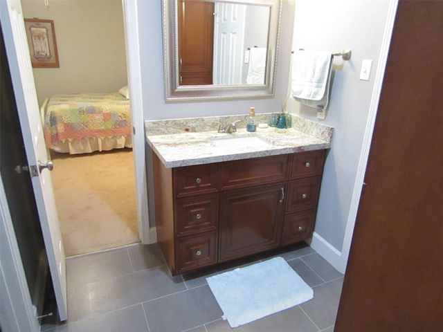 12139 Glenway Drive, Houston, TX 77070