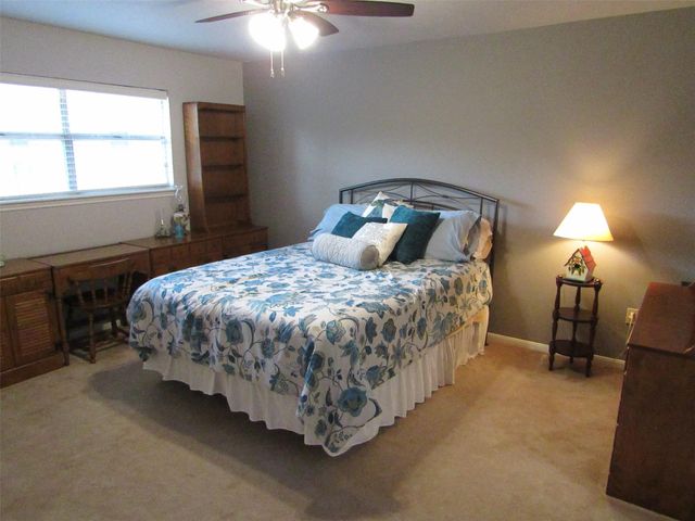 12139 Glenway Drive, Houston, TX 77070