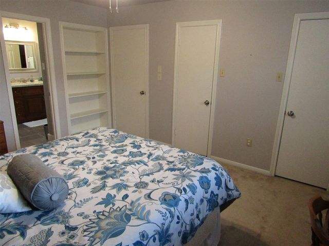12139 Glenway Drive, Houston, TX 77070