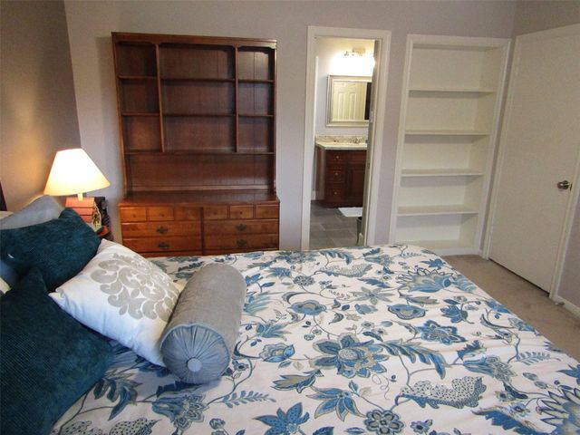 12139 Glenway Drive, Houston, TX 77070