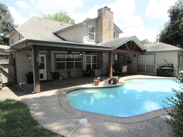 12139 Glenway Drive, Houston, TX 77070