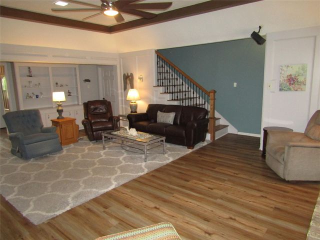 12139 Glenway Drive, Houston, TX 77070
