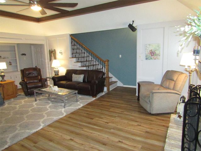 12139 Glenway Drive, Houston, TX 77070