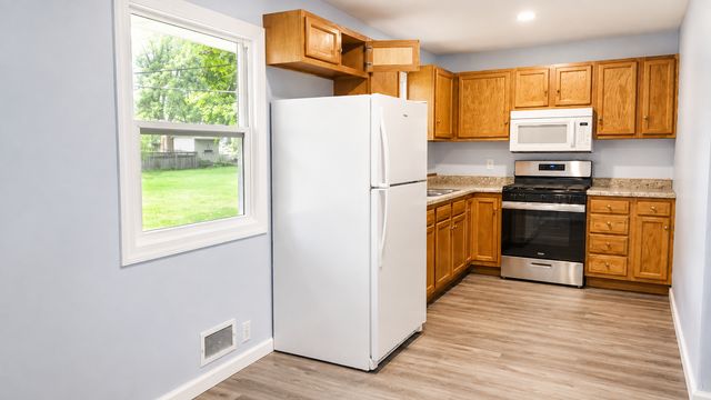 5901 Ewing Avenue N, Brooklyn Center, MN 55429