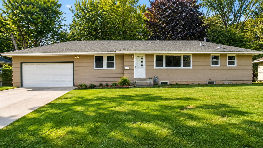 5901 Ewing Avenue N, Brooklyn Center, MN 55429