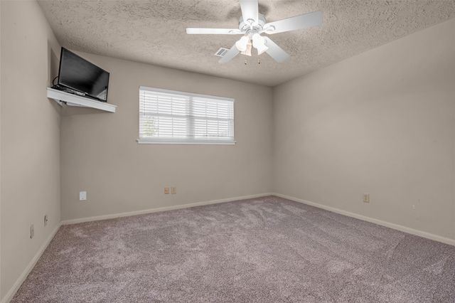 1302 Minchen Drive, Deer Park, TX 77536