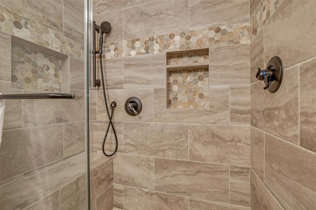 1302 Minchen Drive, Deer Park, TX 77536