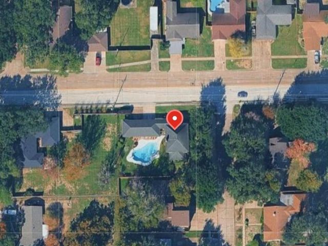 1302 Minchen Drive, Deer Park, TX 77536