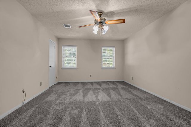 1302 Minchen Drive, Deer Park, TX 77536