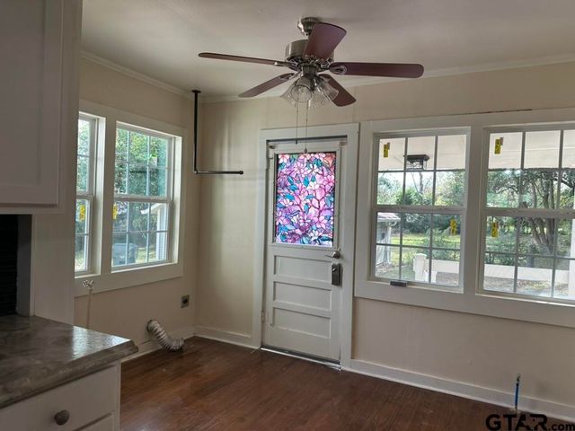 1717 E Houston St, Tyler, TX 75702