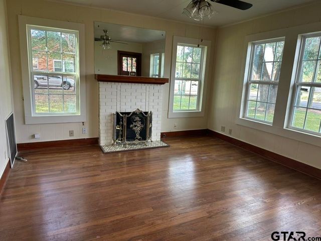 1717 E Houston St, Tyler, TX 75702