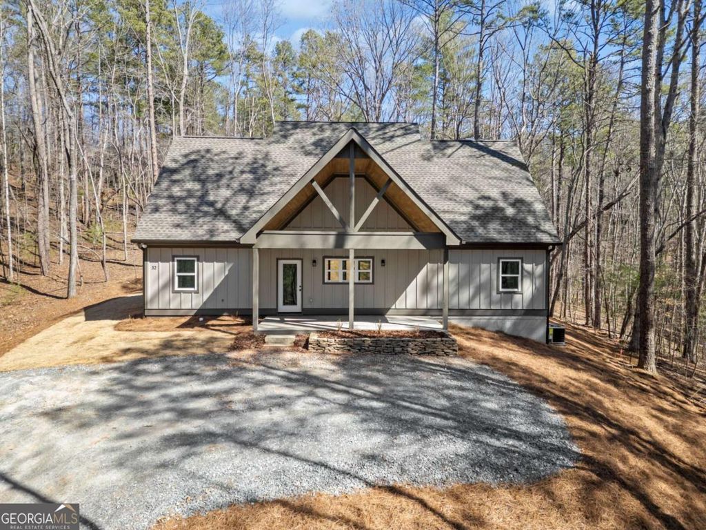 32 Holly Way, Ellijay, GA 30540
