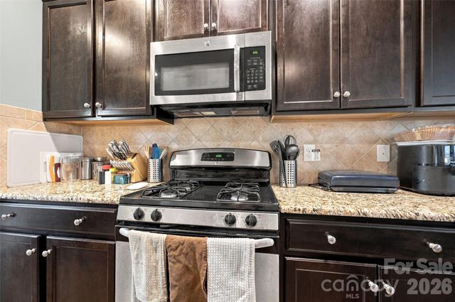 2440 Flintshire Lane, Gastonia, NC 28056